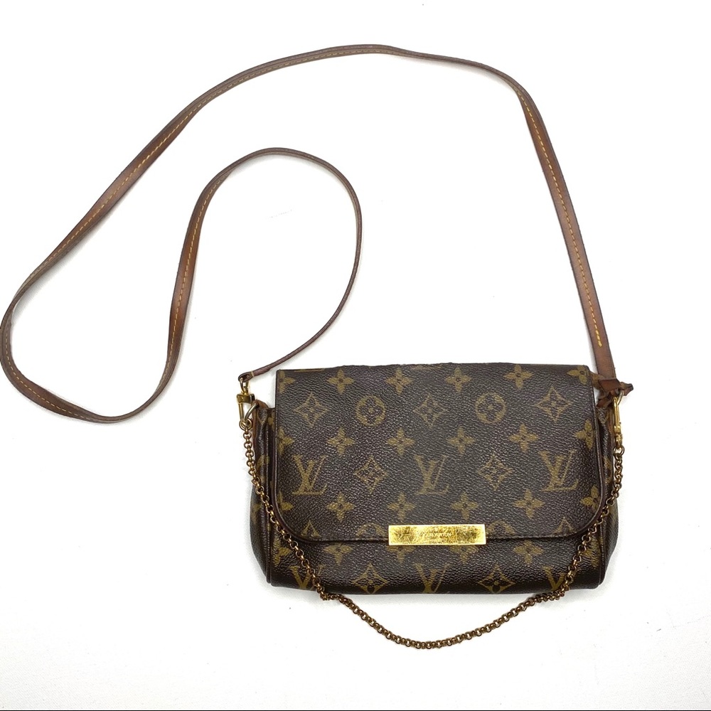 Authentic Louis Vuitton Favorite PM. This bag has been authenticated by Poshmark